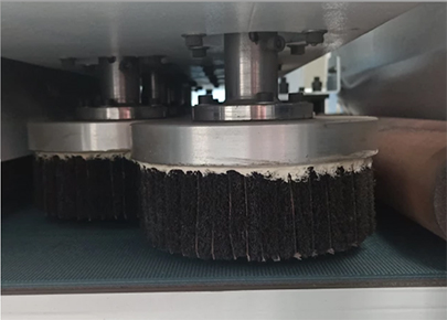 Precision Stamping Parts Duburring Disc Brush Chamfering Machine