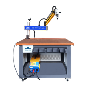 Articulated-Arm Stud Welding Station
